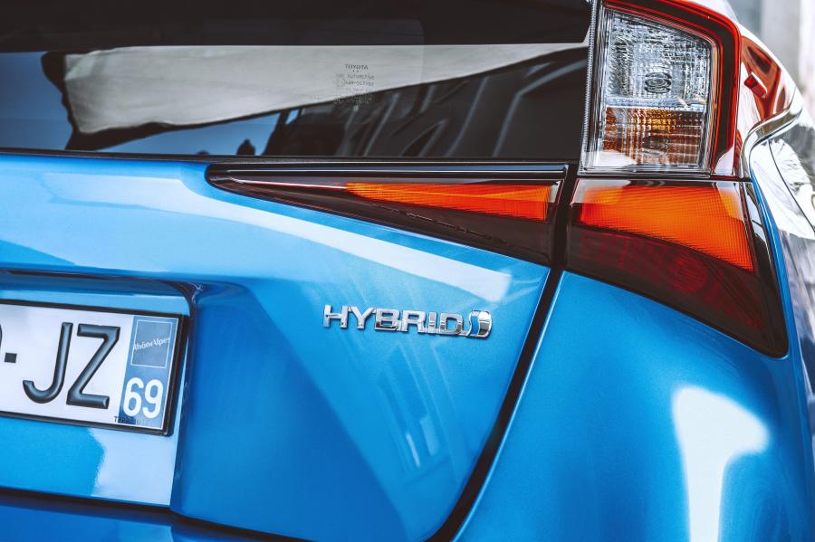 Детали экстерьера Toyota Prius 2019 года  (WW) (фото 5 из 18)